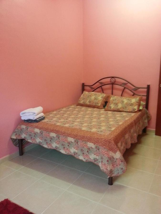 Yasmeen Homestay Kemaman Chukai Extérieur photo