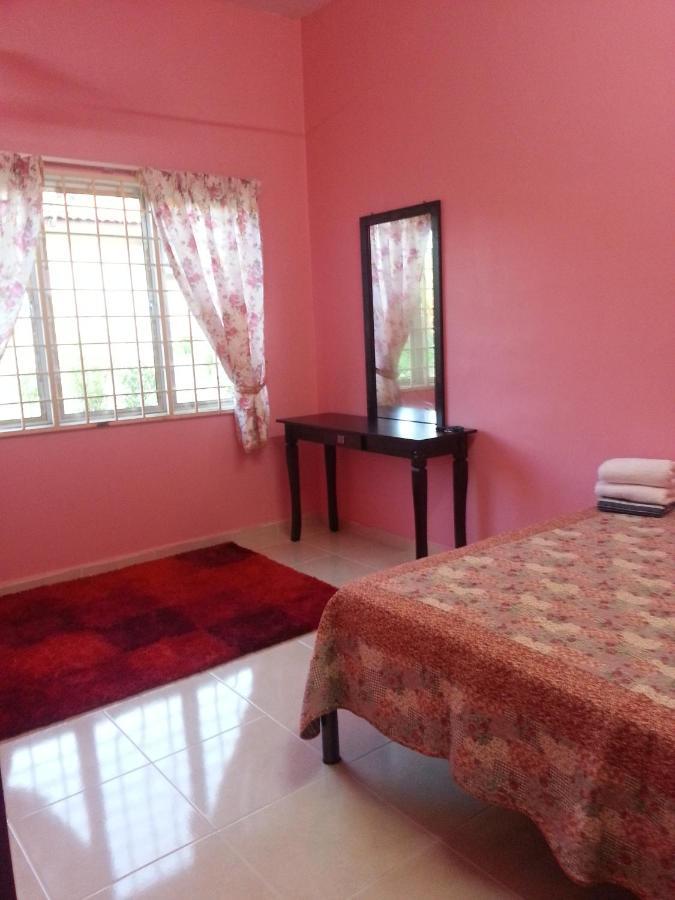 Yasmeen Homestay Kemaman Chukai Extérieur photo