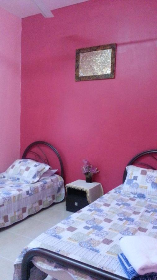 Yasmeen Homestay Kemaman Chukai Extérieur photo