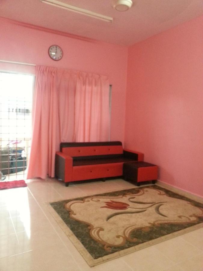 Yasmeen Homestay Kemaman Chukai Extérieur photo